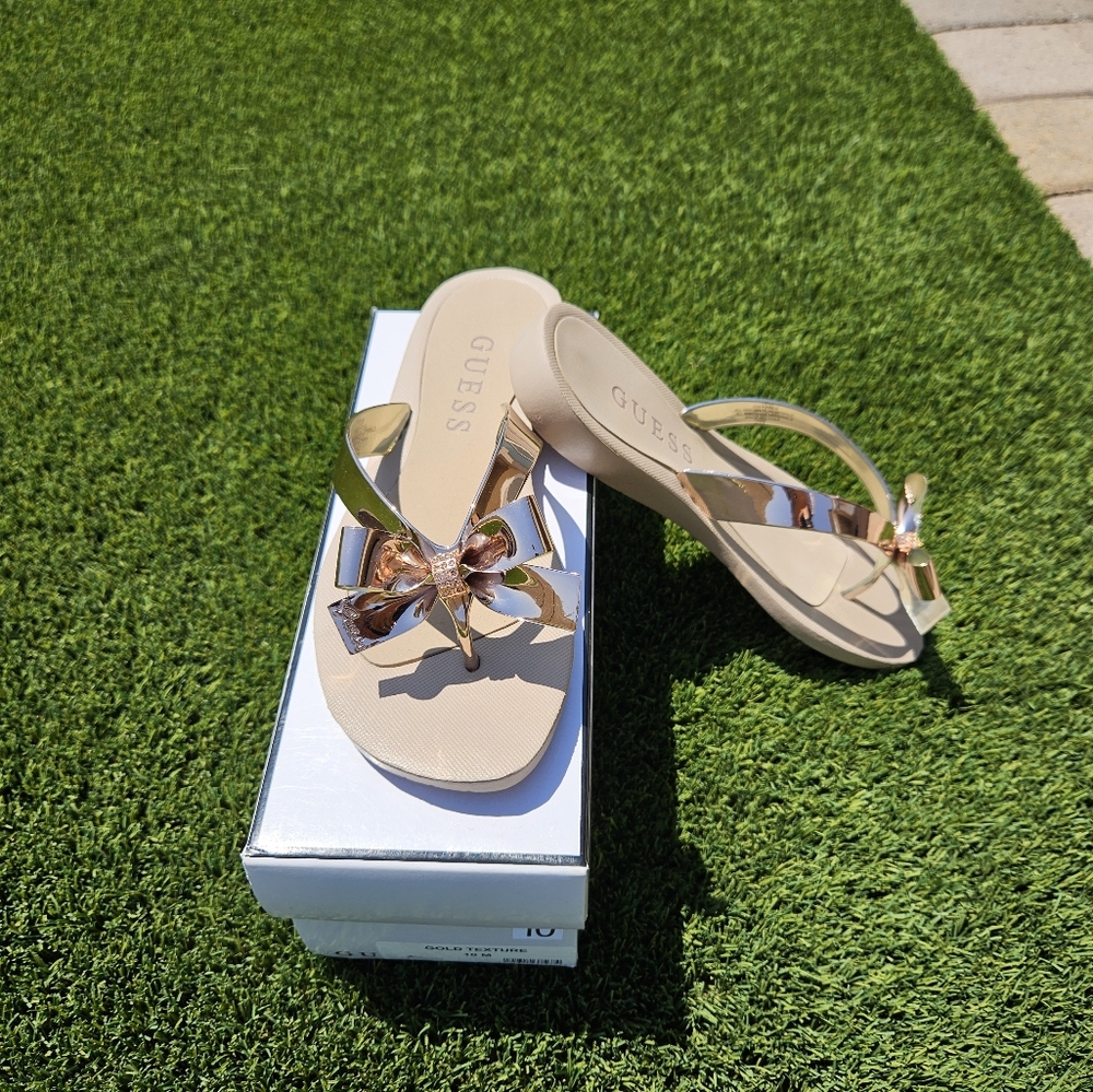 Guess Women's Gold and Cream Bow Sandals Sz 10 - Picture 4 of 4